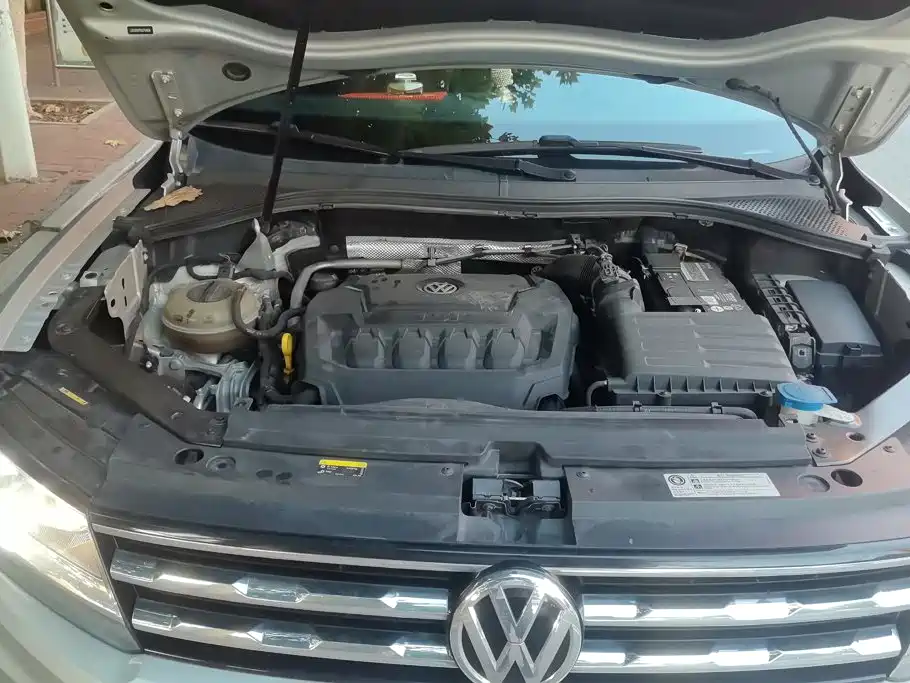 Volkswagen Tiguan L — миниатюра 10