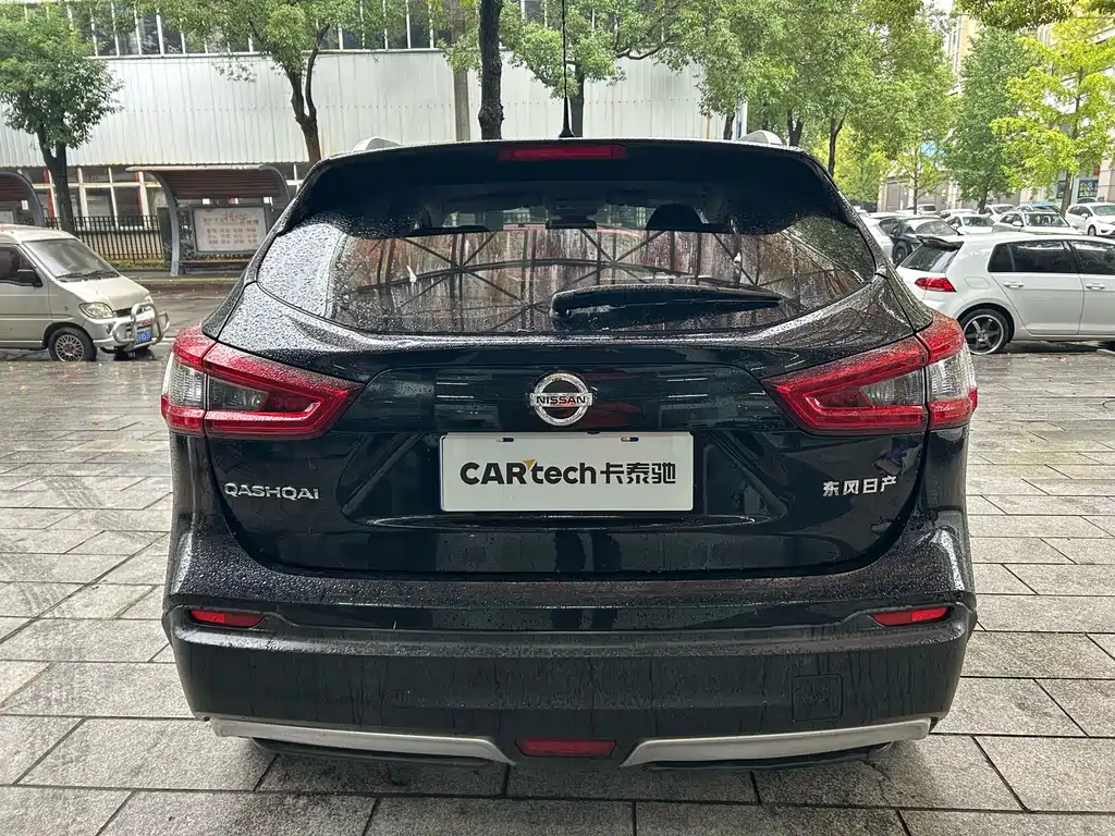 Nissan Qashqai — миниатюра 12