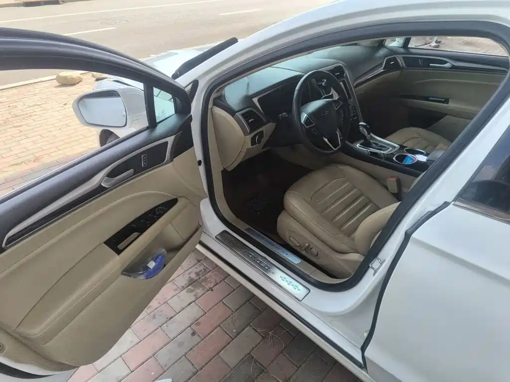Ford Mondeo — миниатюра 14