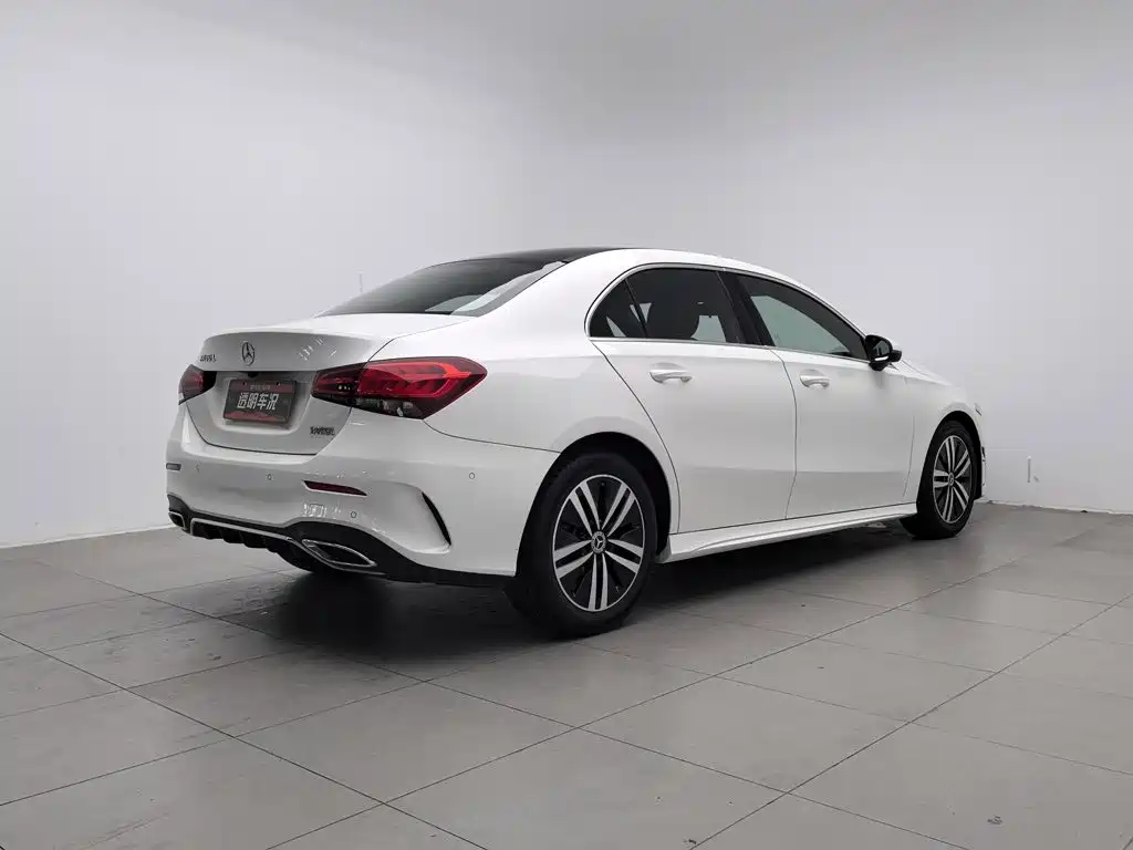 Mercedes-Benz A-Class — миниатюра 2