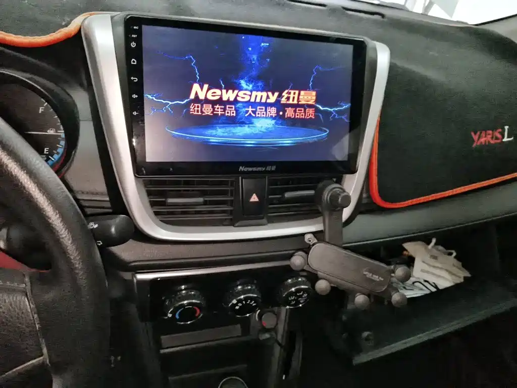 Toyota Yaris L — миниатюра 9