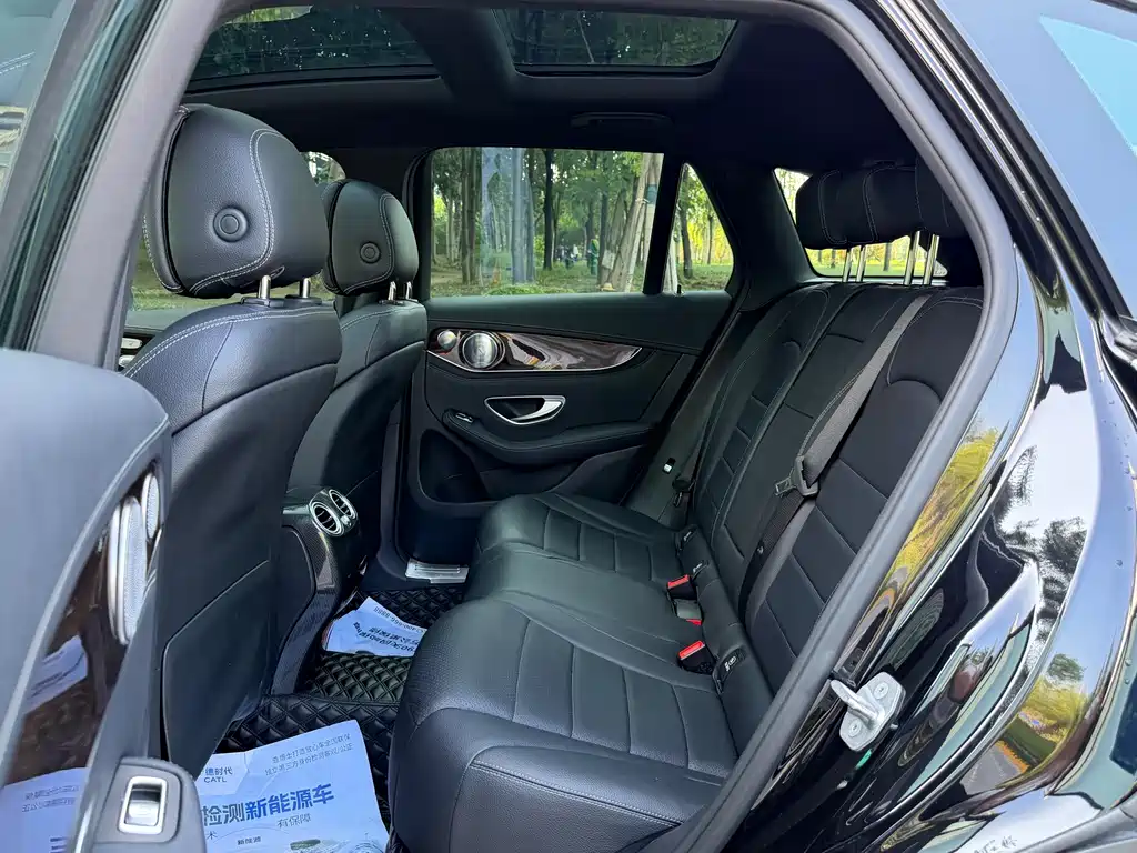 Mercedes-Benz GLC — миниатюра 21