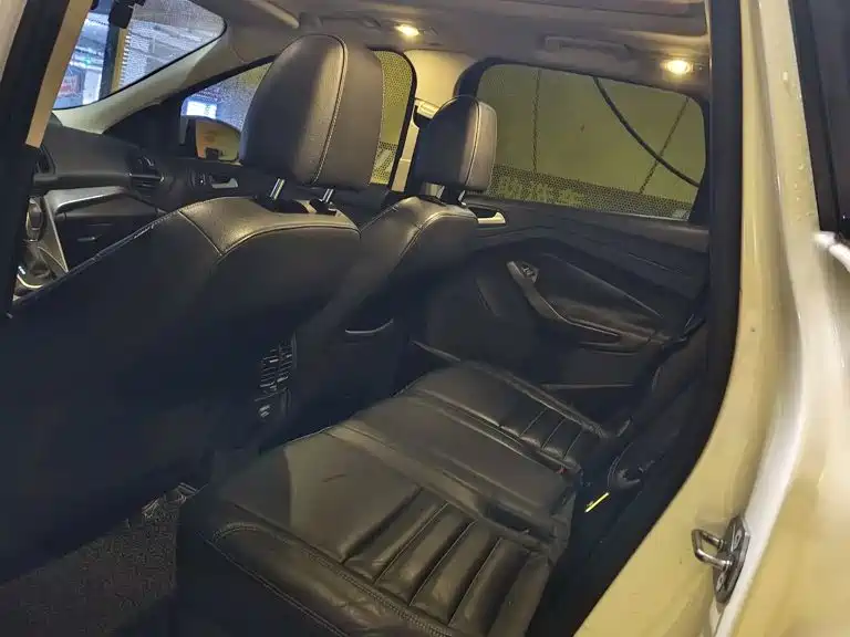 Ford Kuga — миниатюра 6