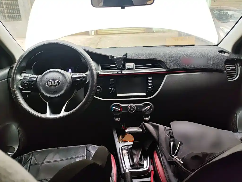 Kia KX Cross — миниатюра 5