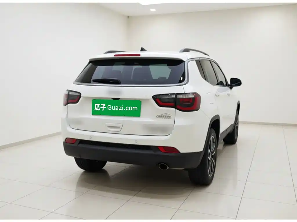 Jeep Compass — миниатюра 6