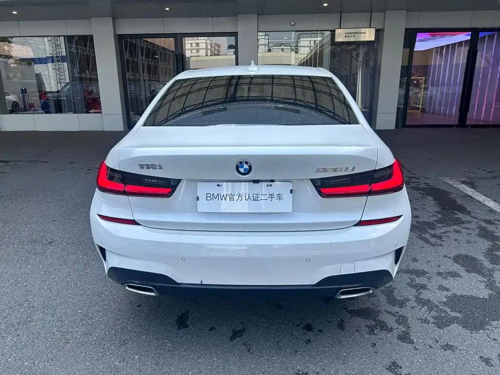 BMW 3 Series — миниатюра 4