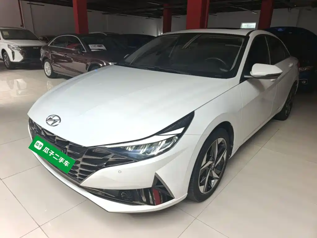 Hyundai Elantra — миниатюра 2