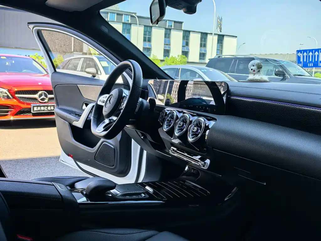 Mercedes-Benz A-Class — миниатюра 5