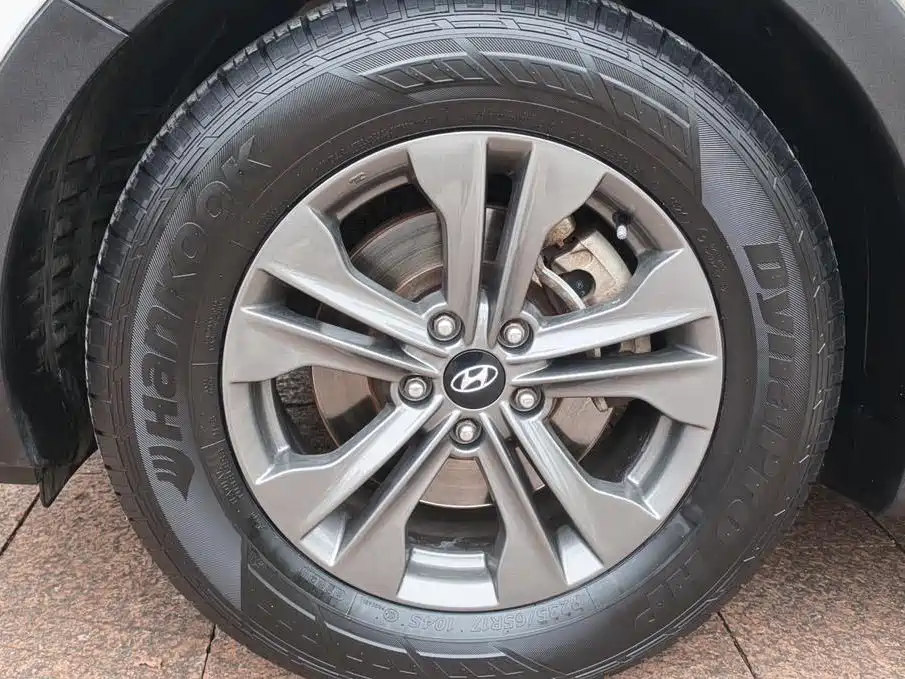 Hyundai Santa Fe — миниатюра 20