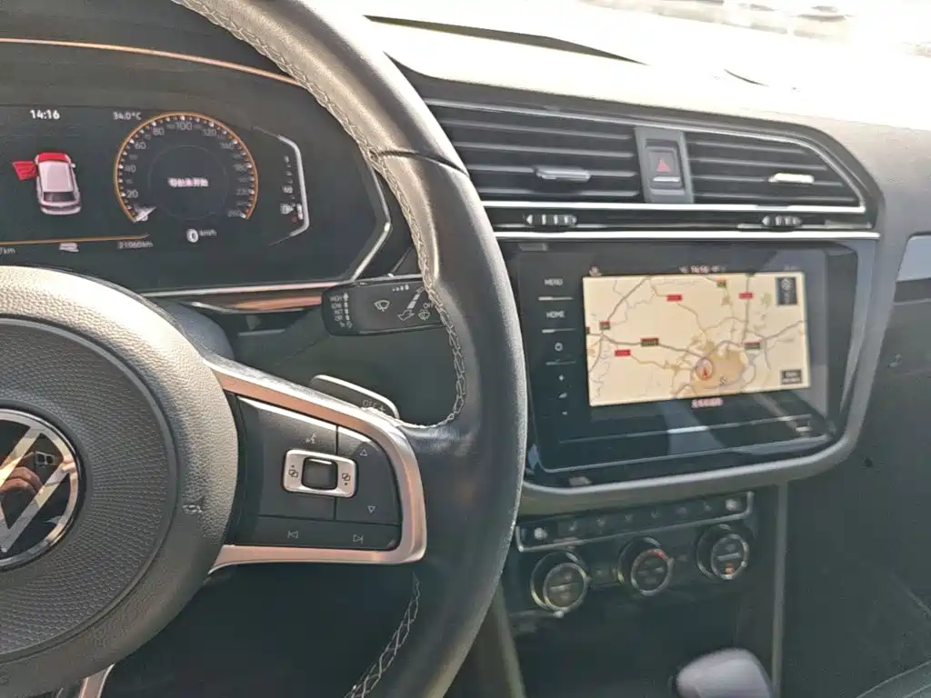 Volkswagen Tiguan L — миниатюра 10
