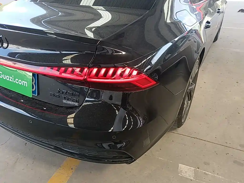 Audi A7L — миниатюра 8