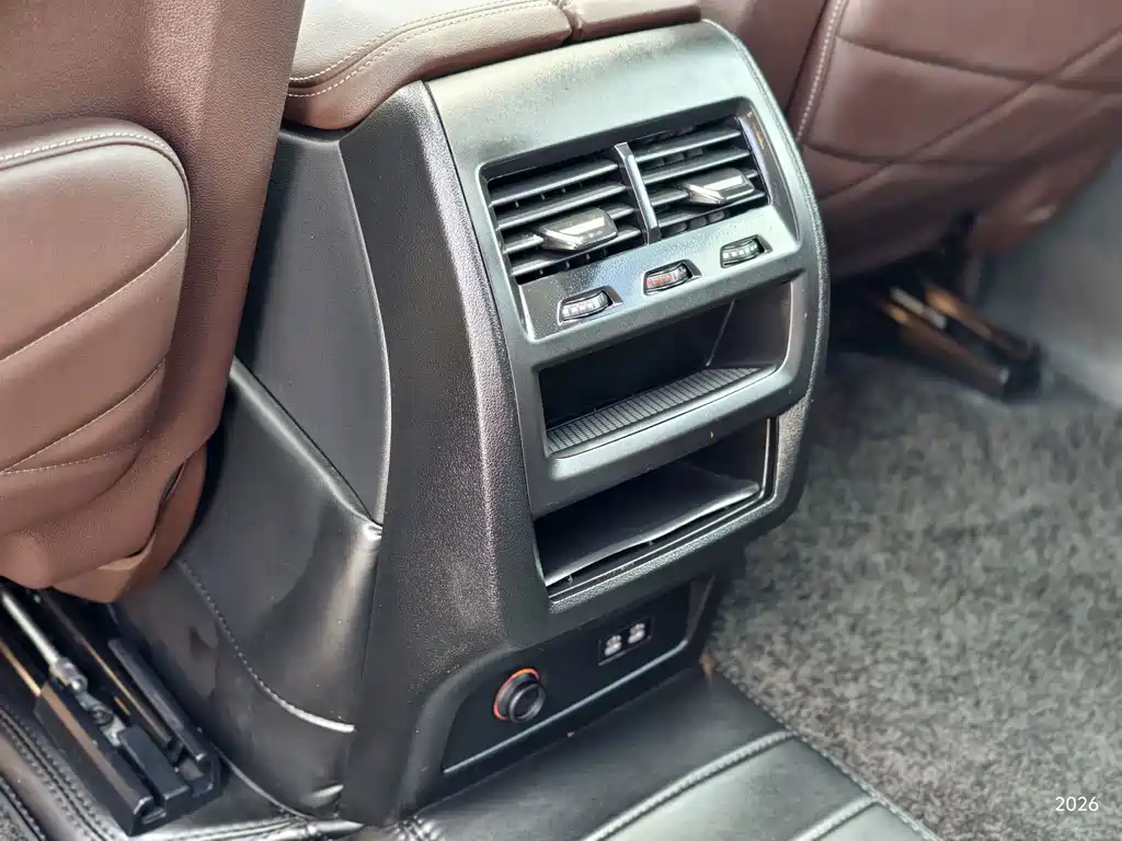 BMW X5 — миниатюра 7