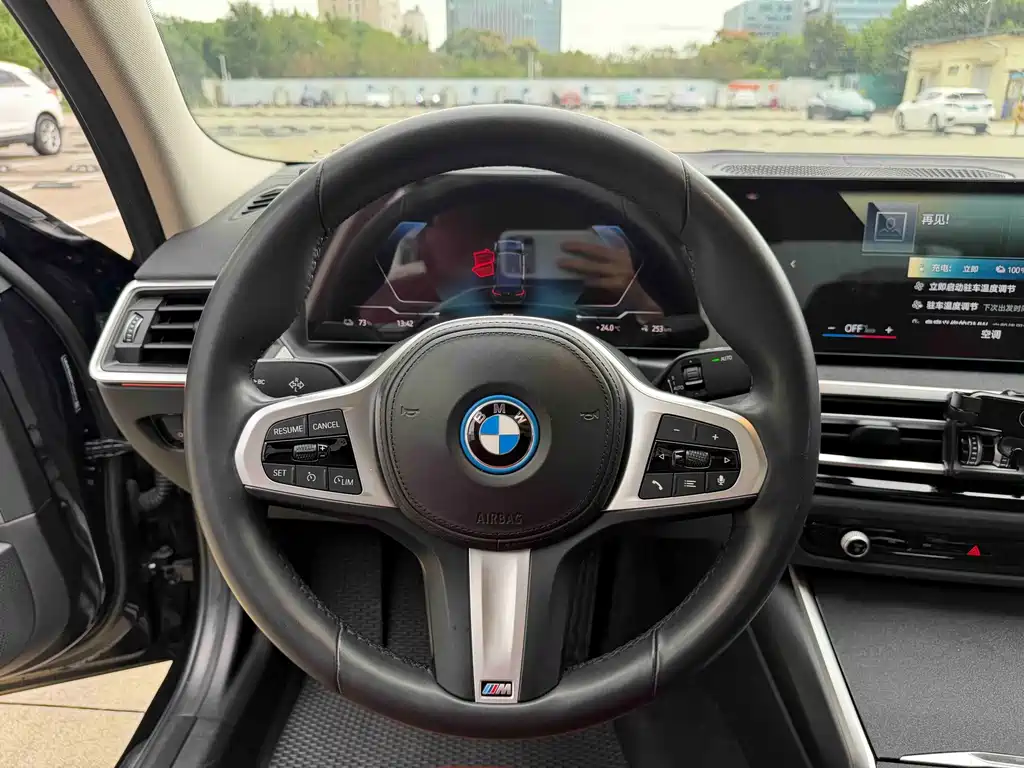 BMW i3 — миниатюра 10