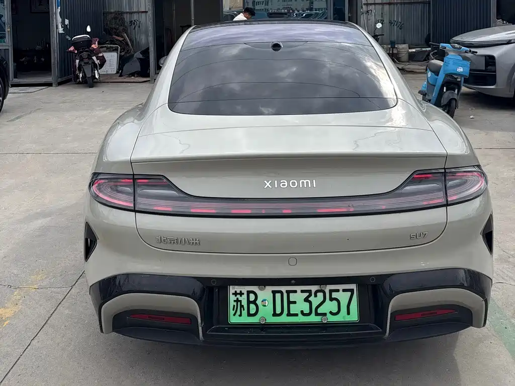 Xiaomi SU7 — миниатюра 6