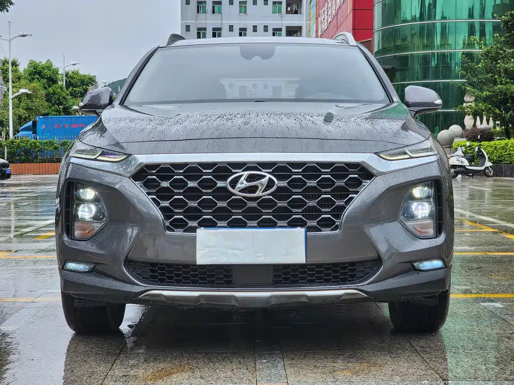 Hyundai Santa Fe — миниатюра 2