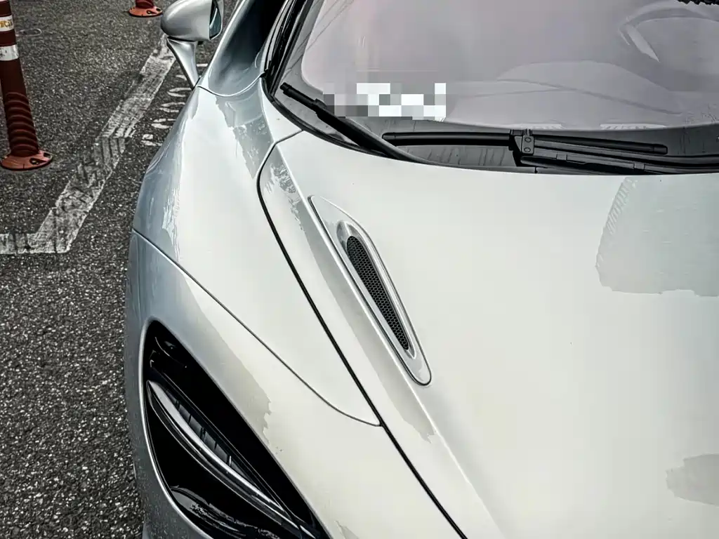 McLaren 750S 2025 4.0T AT