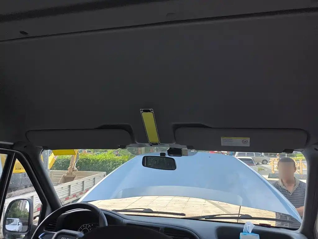 JMC Tesla — миниатюра 9