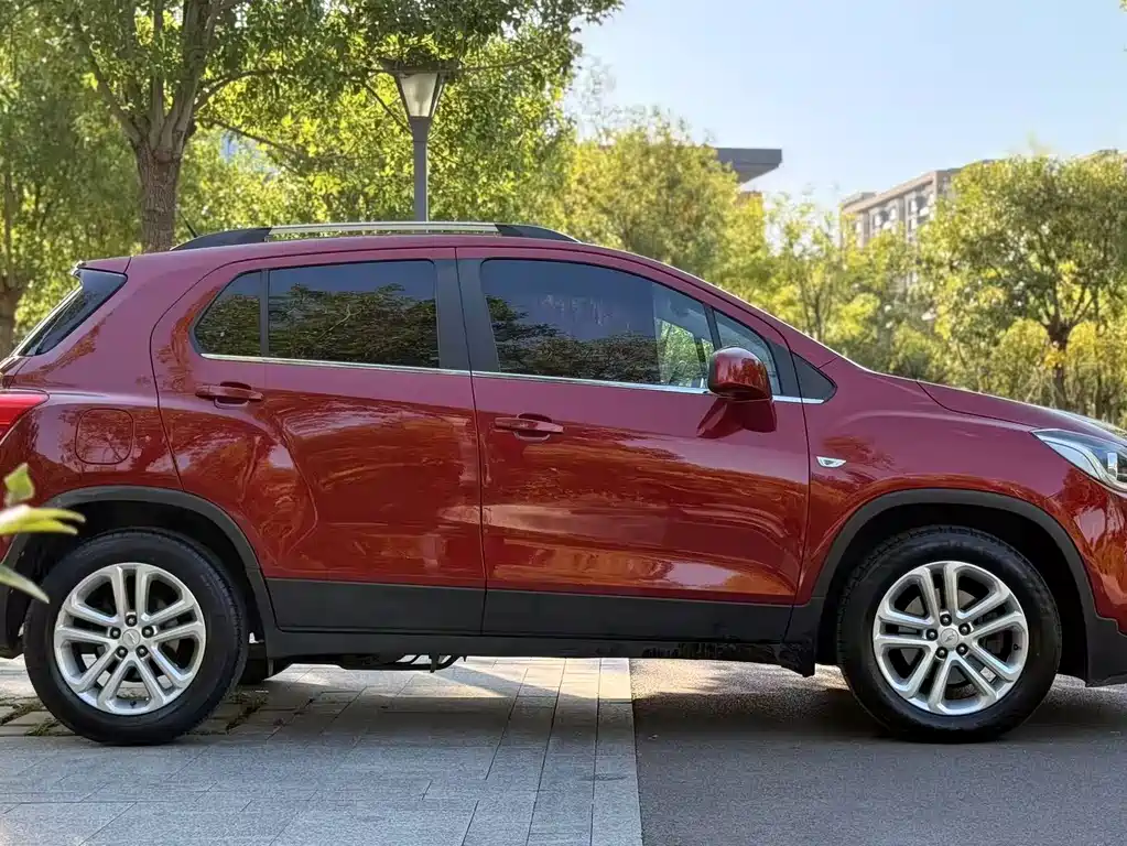Chevrolet Trax — миниатюра 26