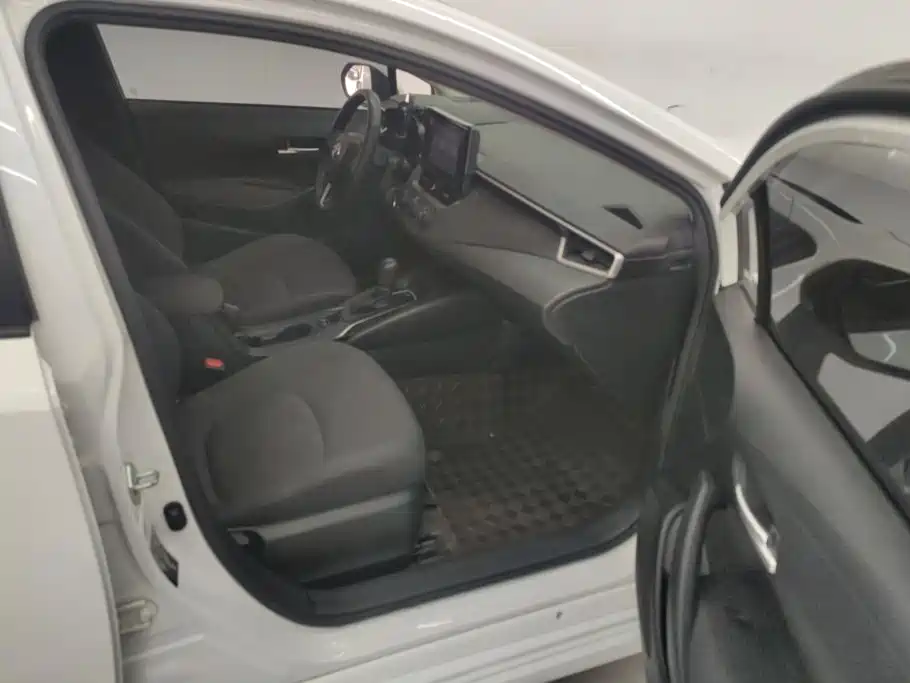 Toyota Corolla — миниатюра 8