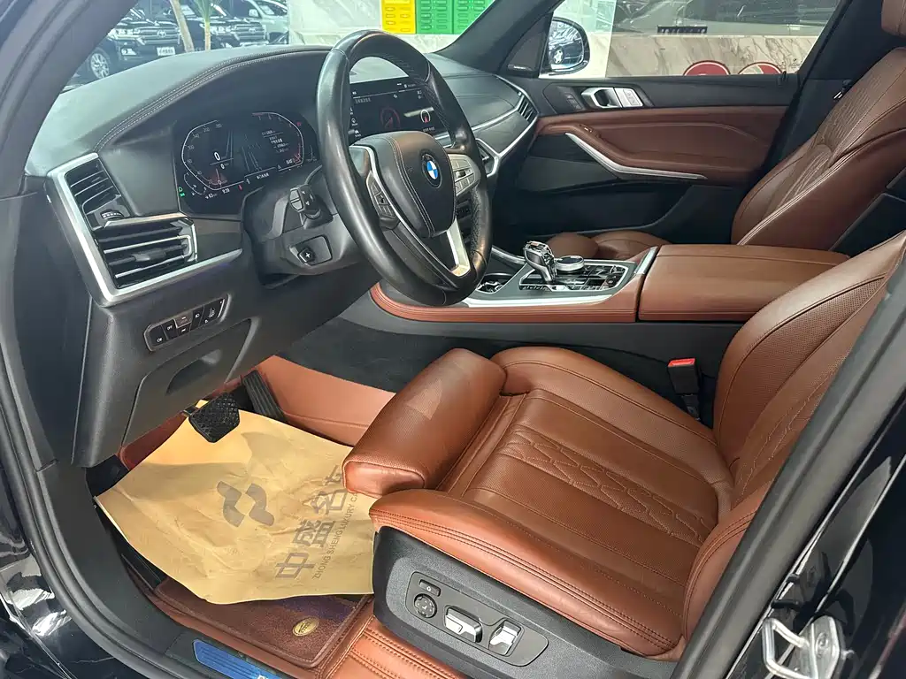 BMW X7 2021 xDrive40i Premium Luxury
