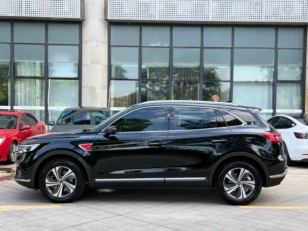 Hongqi Hongqi HS5 — миниатюра 7
