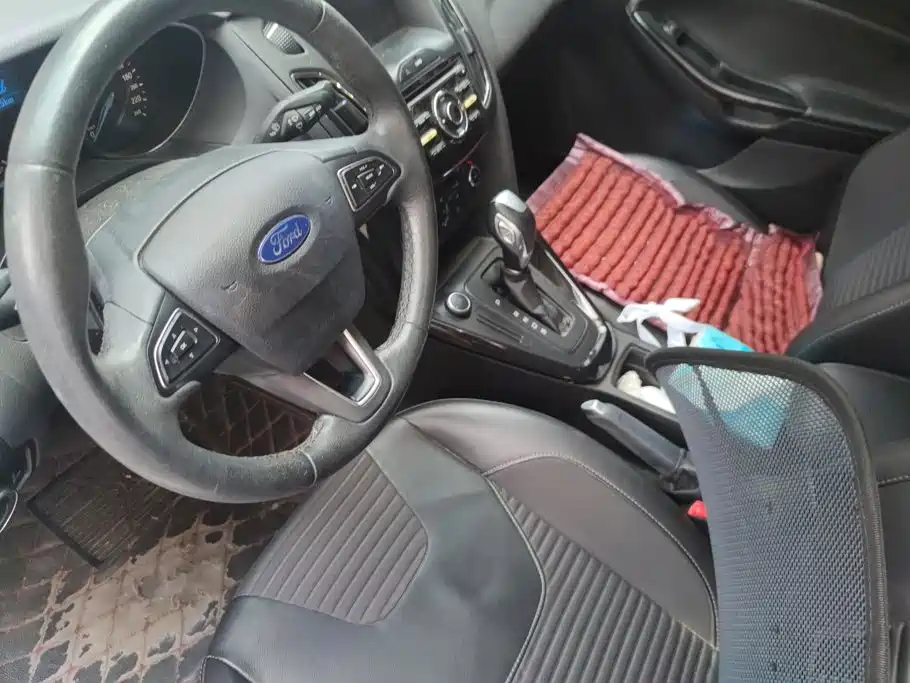 Ford Focus — миниатюра 16