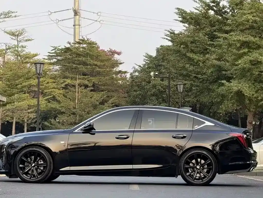 Cadillac CT5 — миниатюра 13