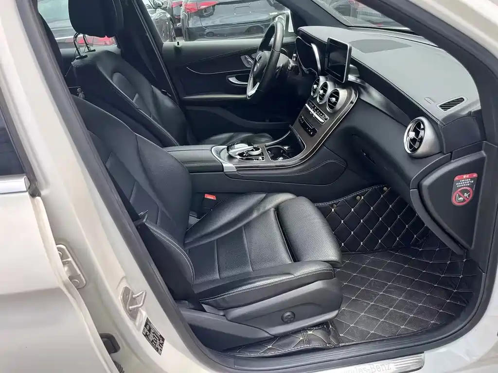 Mercedes-Benz GLC 2016 GLC 300 4MATIC