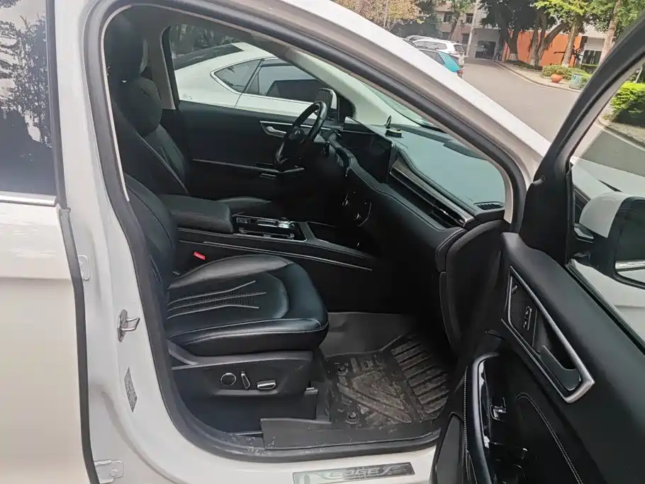 Ford Edge — миниатюра 8