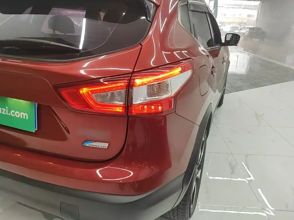 Nissan Qashqai — миниатюра 8