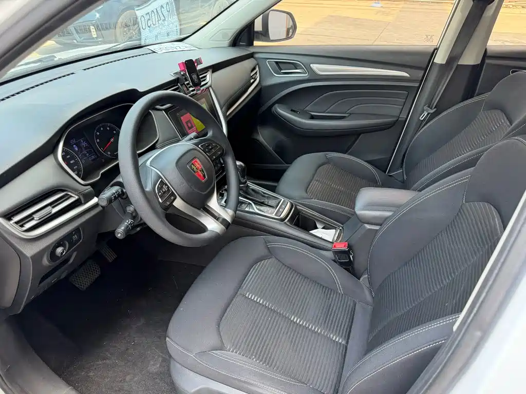 Roewe RX3 — миниатюра 7