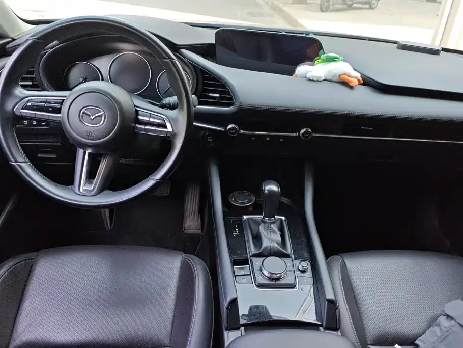 Mazda 3 Axela — миниатюра 12