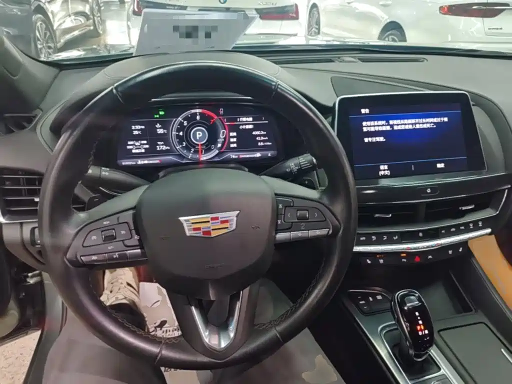 Cadillac CT5 — миниатюра 10