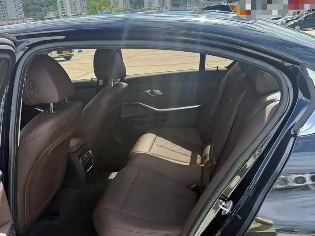 BMW 3 Series — миниатюра 6