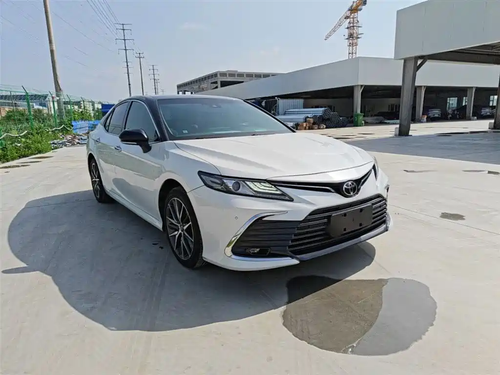 Toyota Camry 2021 2.5G Luxury