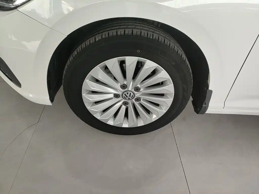 Volkswagen Lavida — миниатюра 23
