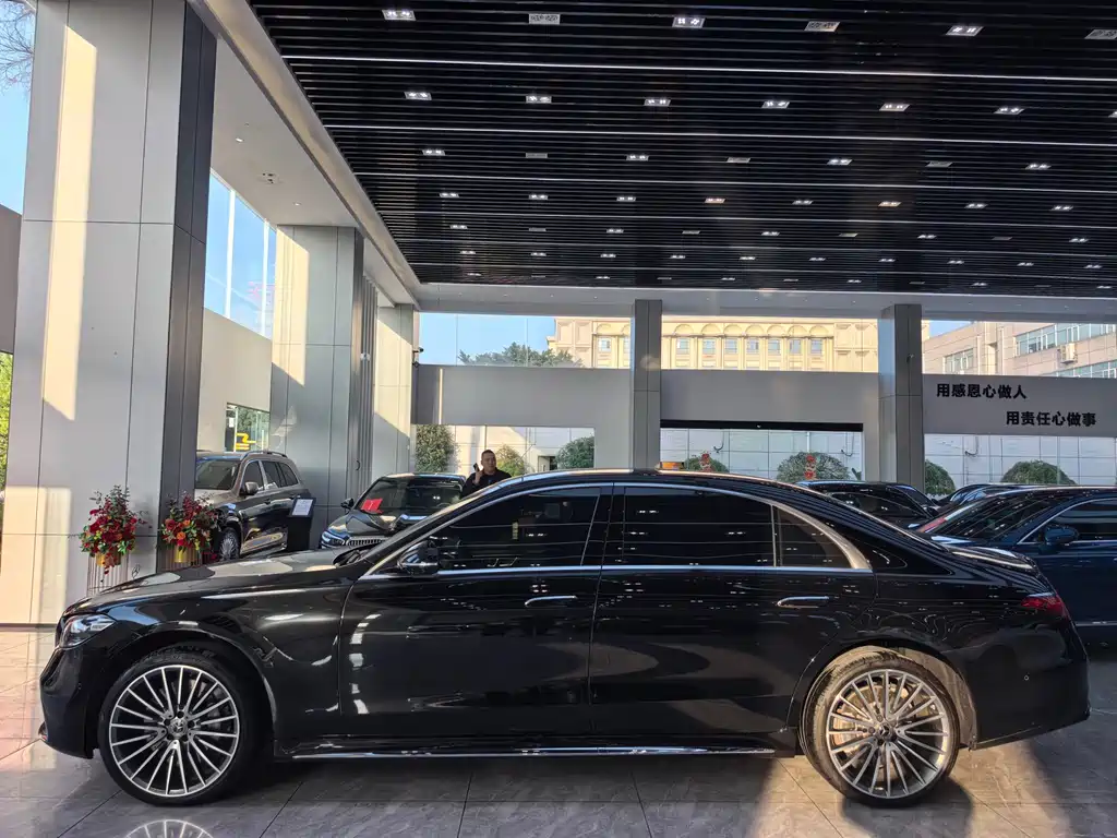 MERCEDES-BENZ S CLASS