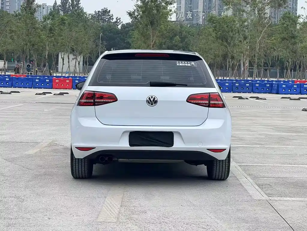 Volkswagen Golf — миниатюра 8