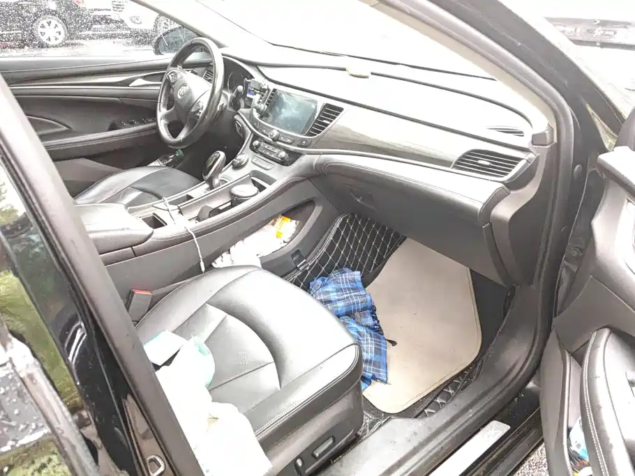 Buick LaCrosse — миниатюра 8