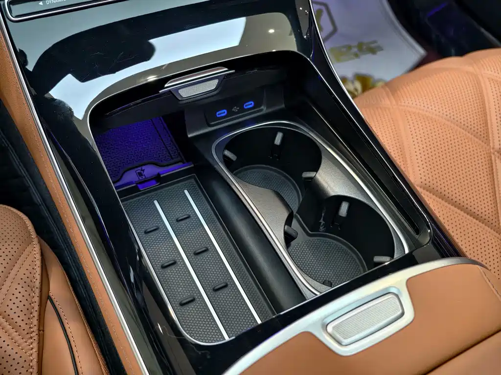 Mercedes-Benz S-Class — миниатюра 21