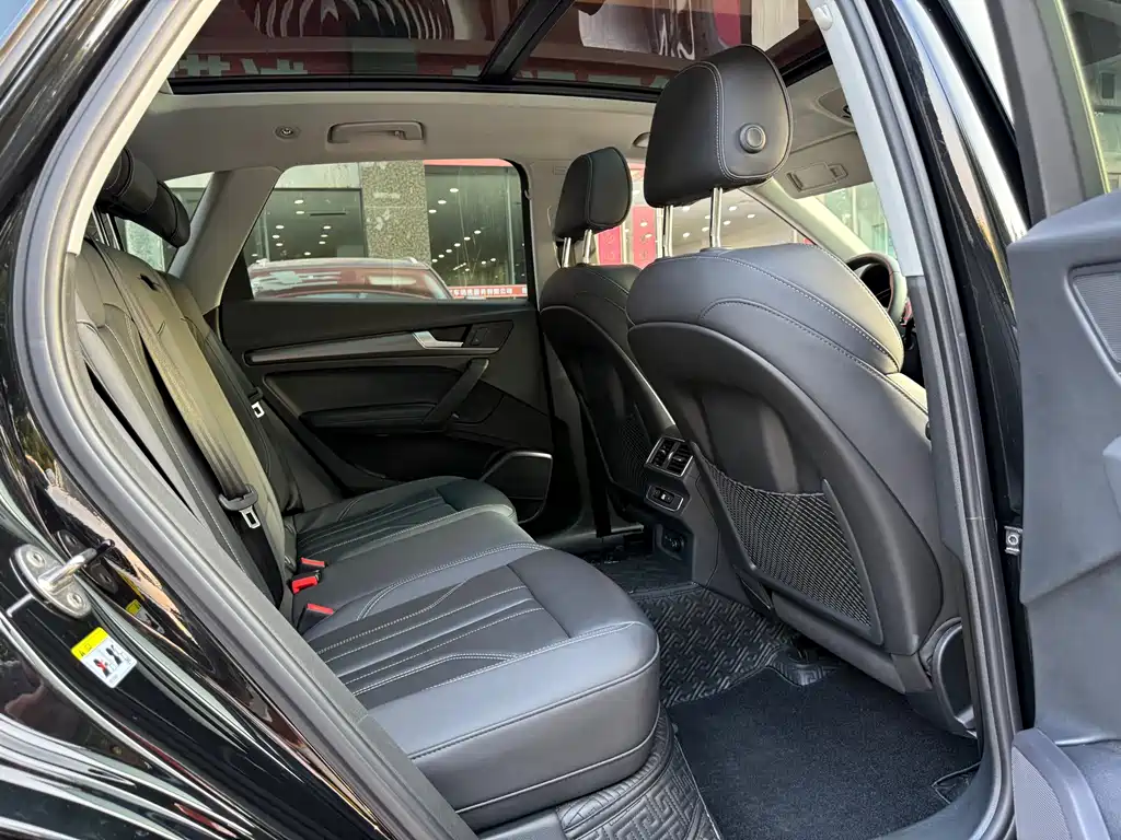 Audi Q5L — миниатюра 15