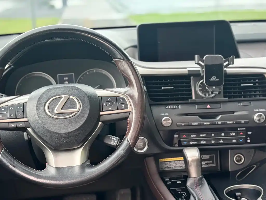 Lexus RX — миниатюра 6