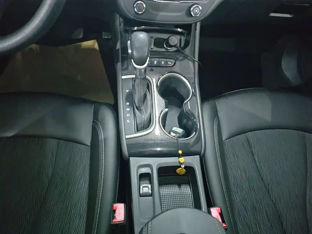 Buick Verano — миниатюра 14