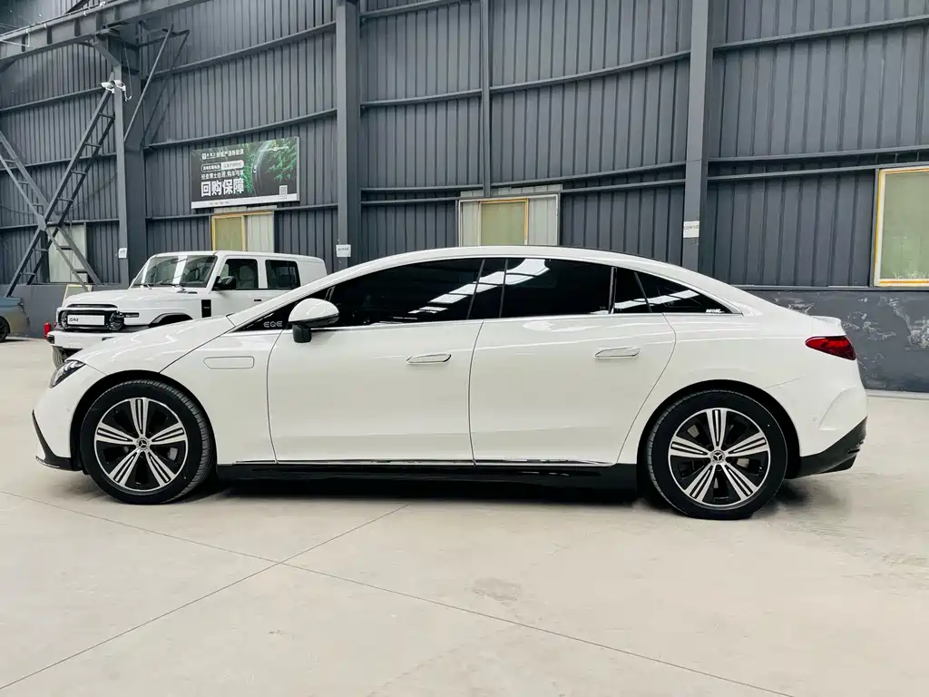 Mercedes-Benz EQE — миниатюра 8