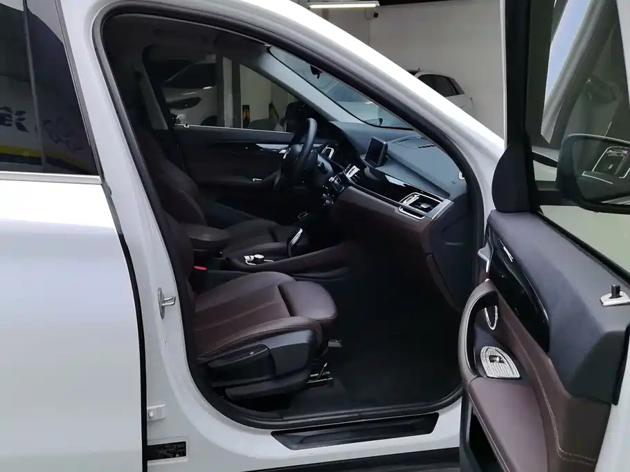 BMW X1 — миниатюра 8
