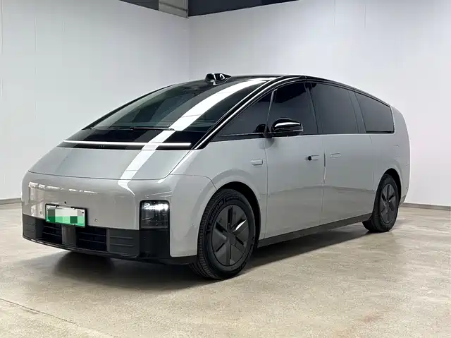 Li Auto IDEAL MEGA 2024