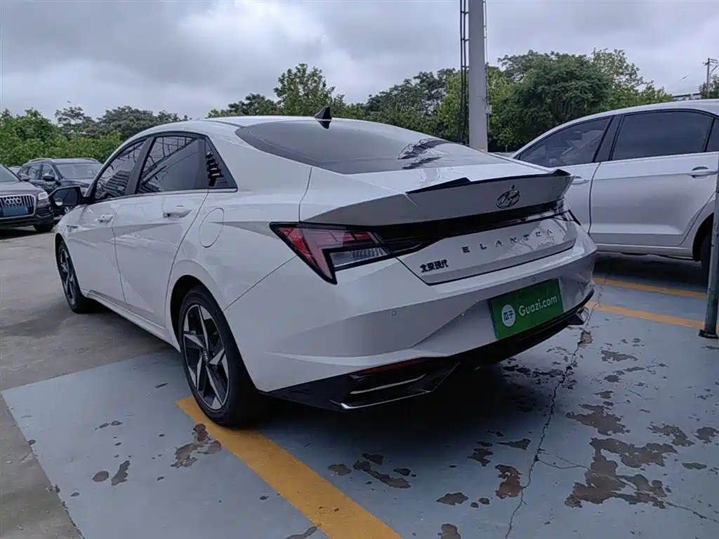 Hyundai Elantra 2021 1.5L CVT GLX Elite