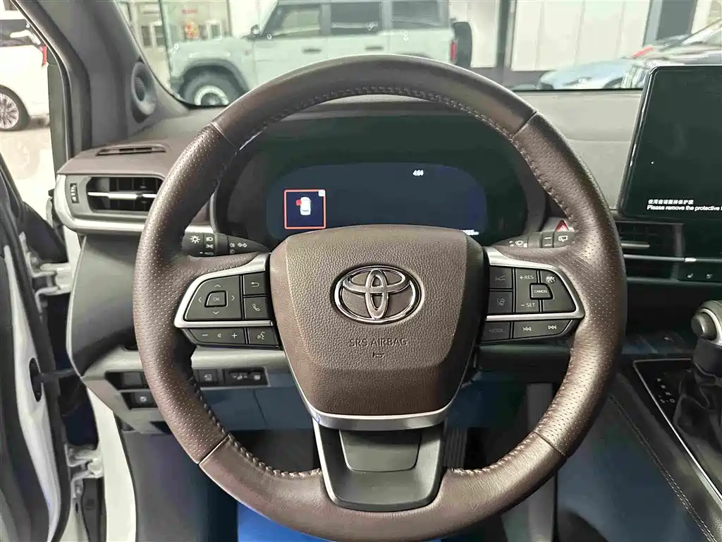 Toyota Sienna — миниатюра 7