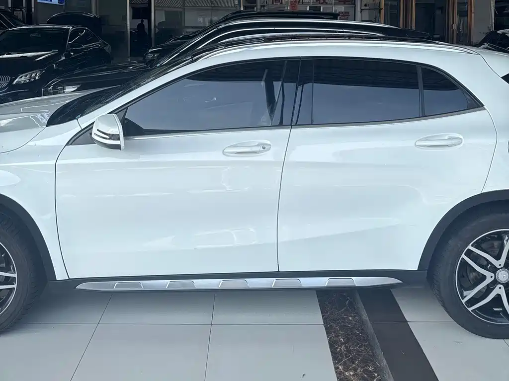 Mercedes-Benz GLA — миниатюра 3