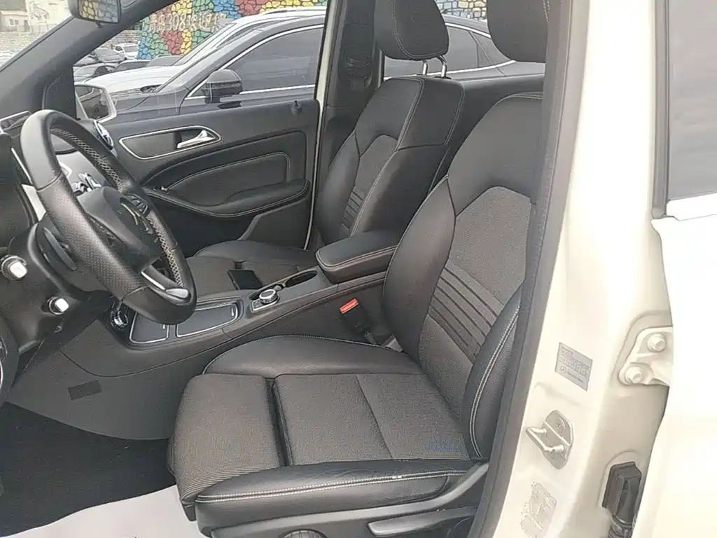Mercedes-Benz B-Class — миниатюра 15